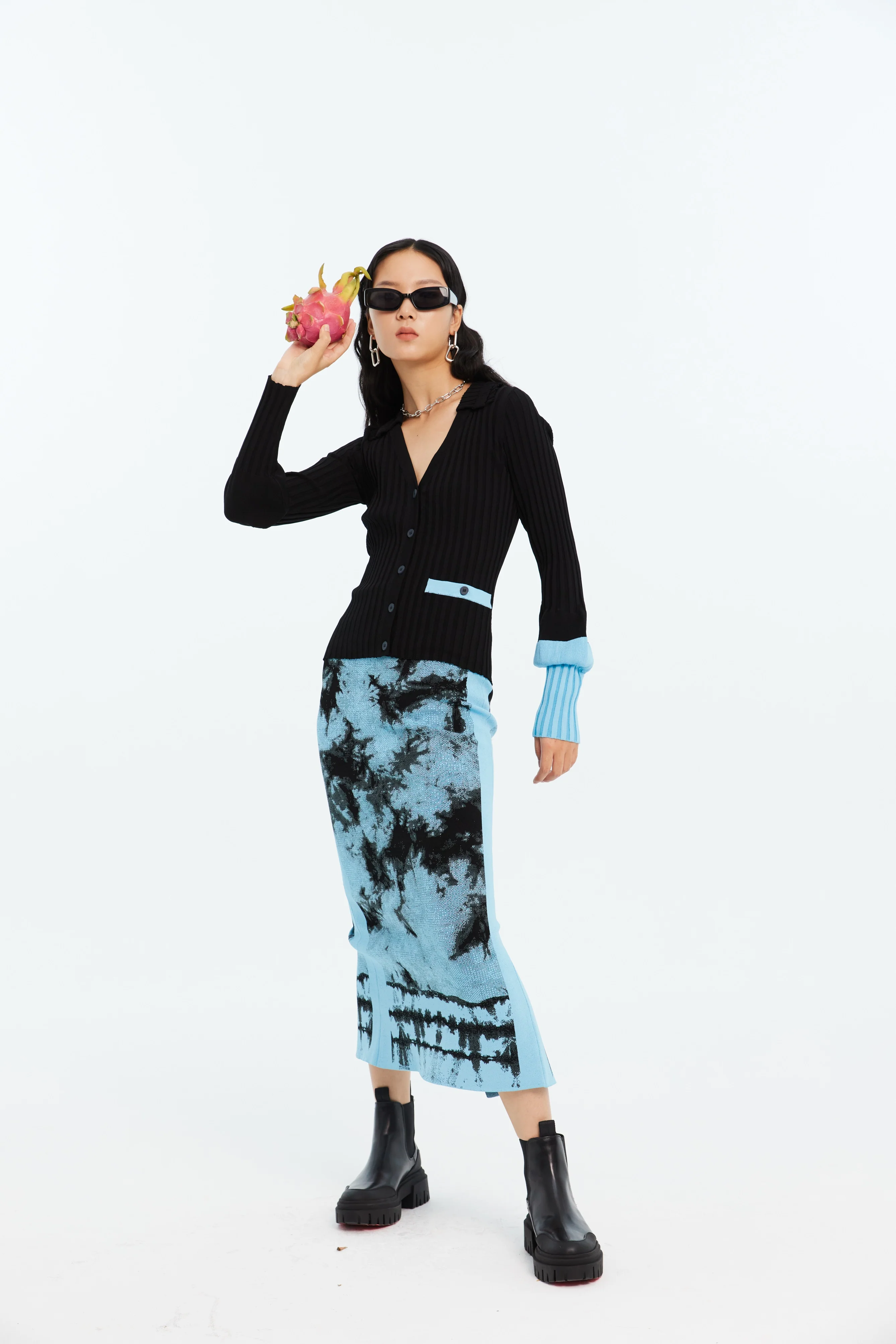 RORY ECO V-NECK CARDIGAN - Image 3